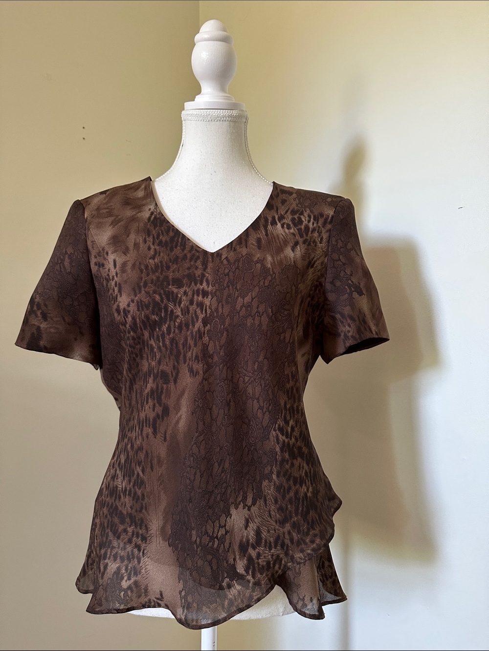 JOLIBEL Vintage Animal Print Shoulder Pad Office Sheer Ruffle Vneck Blouse